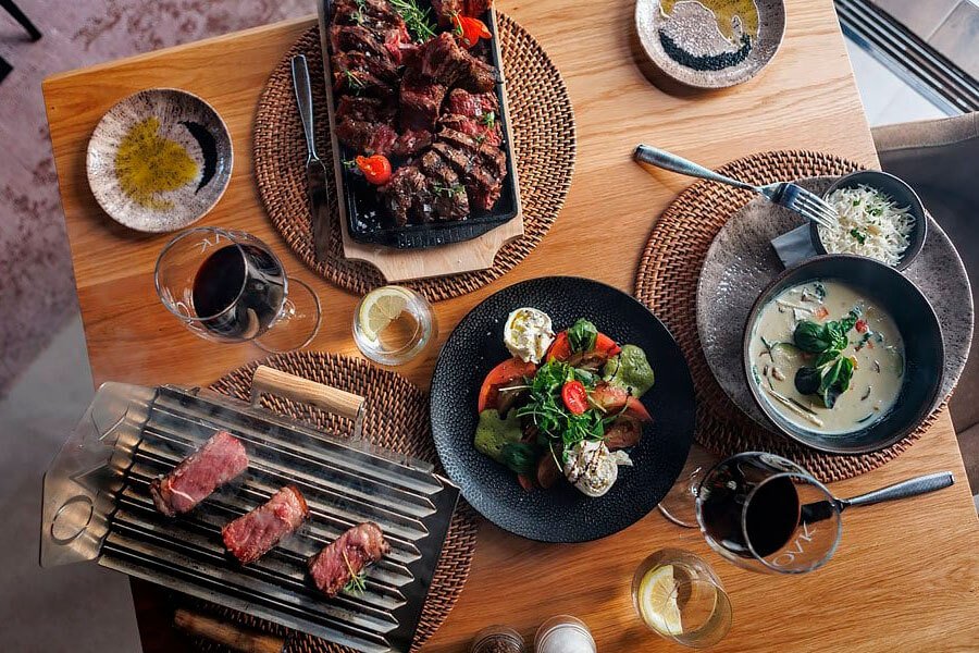 Quality steakhouse, OAK Firehouse & Cocktail launch early dining promotion